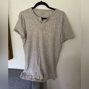 American Eagle Tshirt - Small